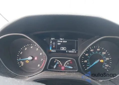 2014 Ford Focus Titanium z USA, uszkodzony, nr VIN 1FADP3J28EL134524